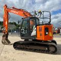 Hitachi ZX135 US-6