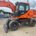 Doosan DX160W