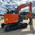 Hitachi ZX135 US-6