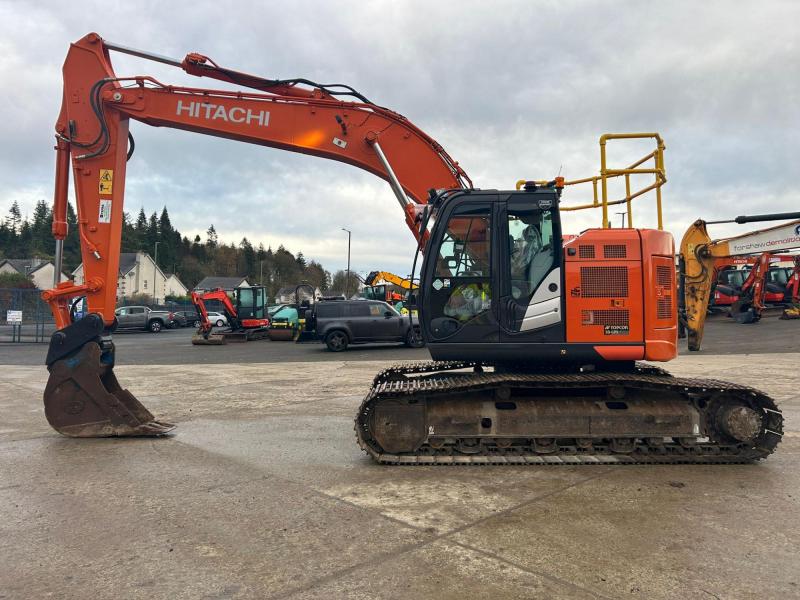 Hitachi ZX225 USLC-6