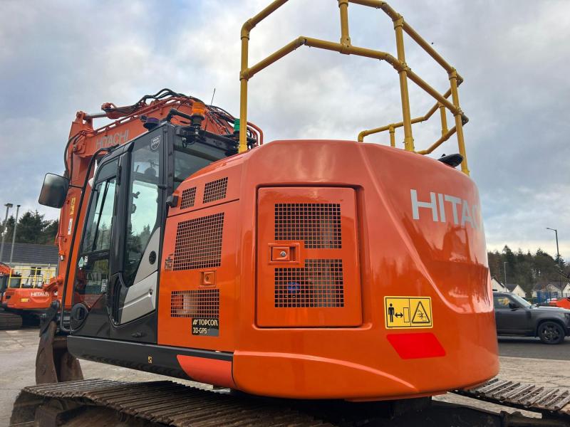 Hitachi ZX225 USLC-6