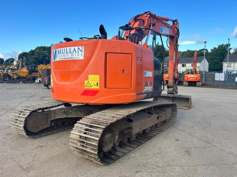 Hitachi ZX225 USLC-6