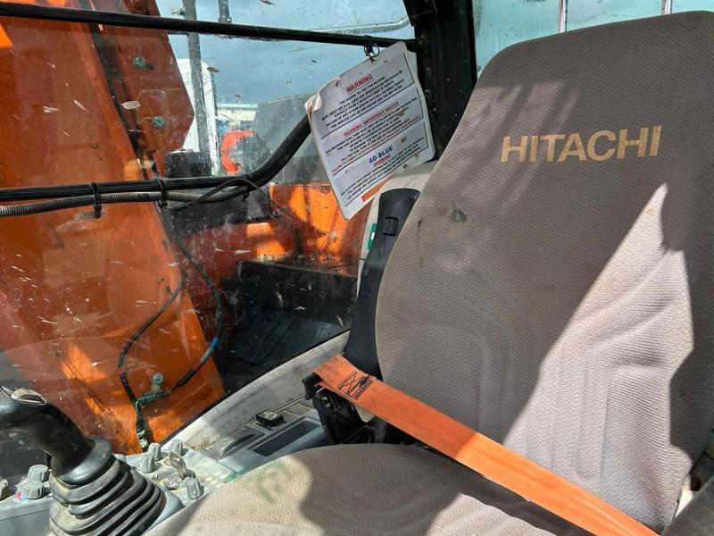 Hitachi ZX135 US-6