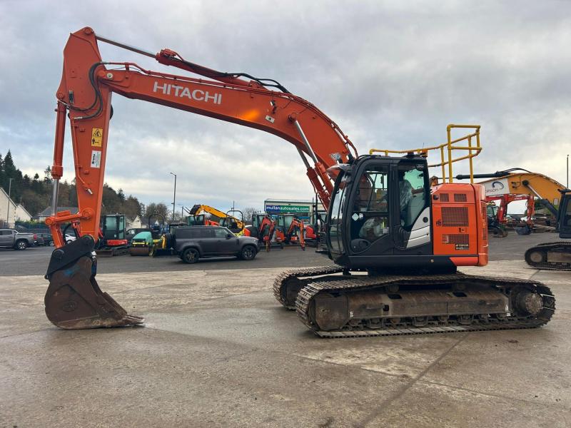 Hitachi ZX225 USLC-6