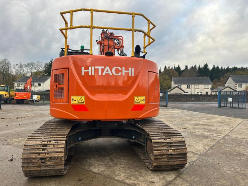 Hitachi ZX225 USLC-6