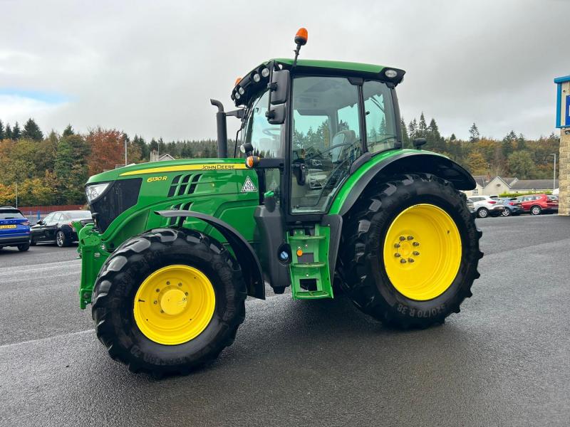 John Deere 6130R