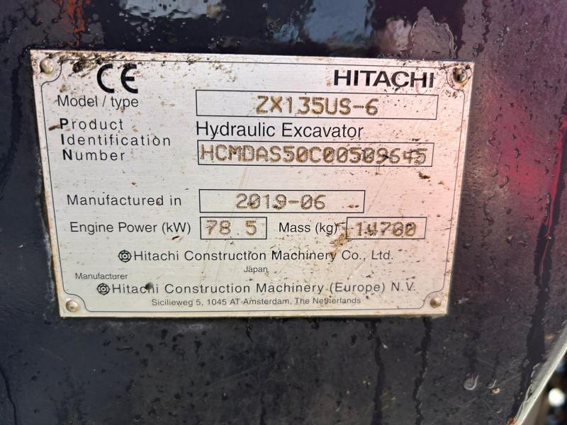 Hitachi ZX135 US-6