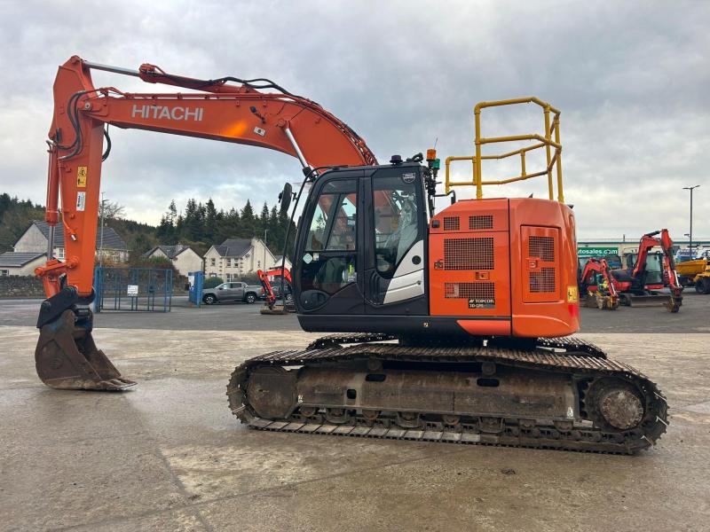 Hitachi ZX225 USLC-6