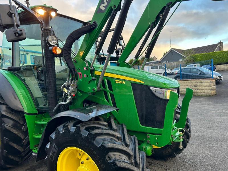 John Deere 5125R