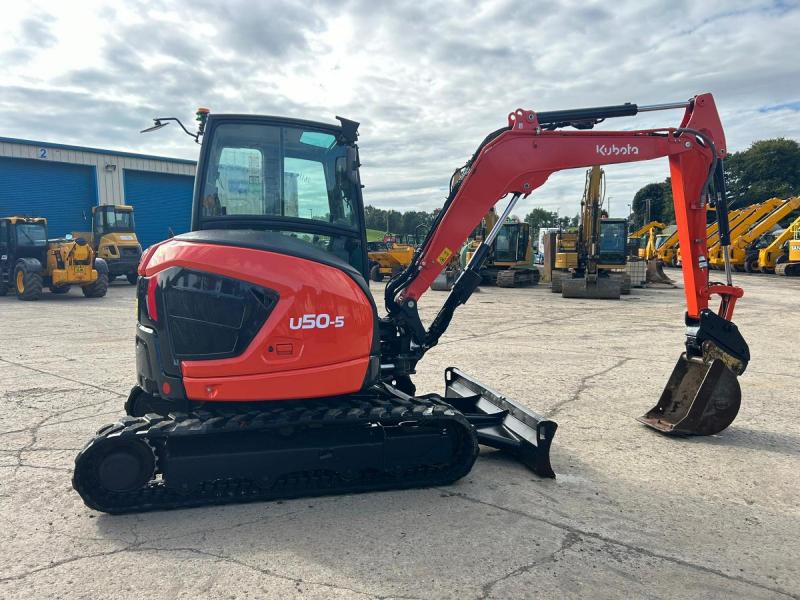 Kubota U50-5