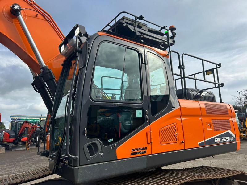 Doosan DX225 SALE AGREED