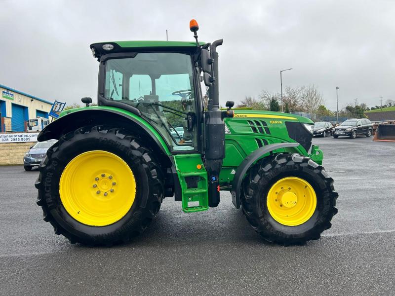 John Deere 6130R