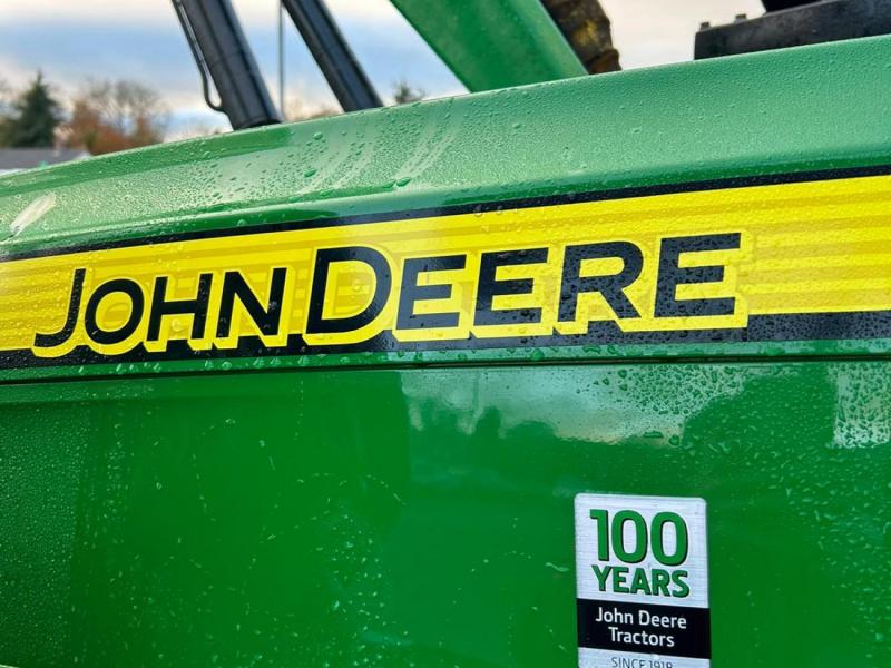 John Deere 5125R