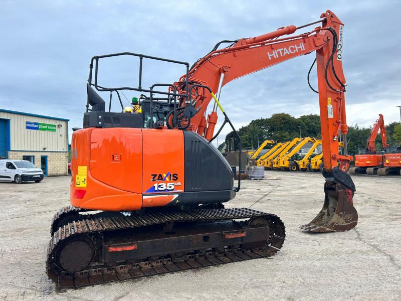 Hitachi ZX135 US-6