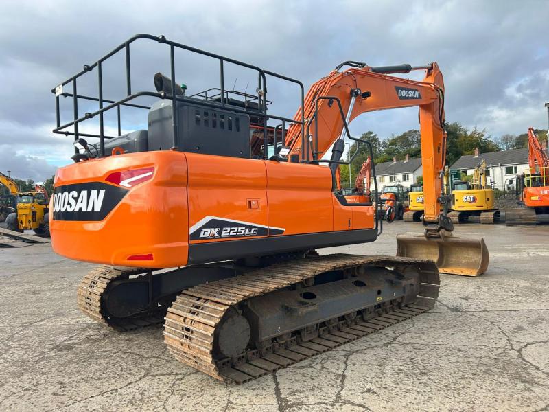 Doosan DX225 SALE AGREED