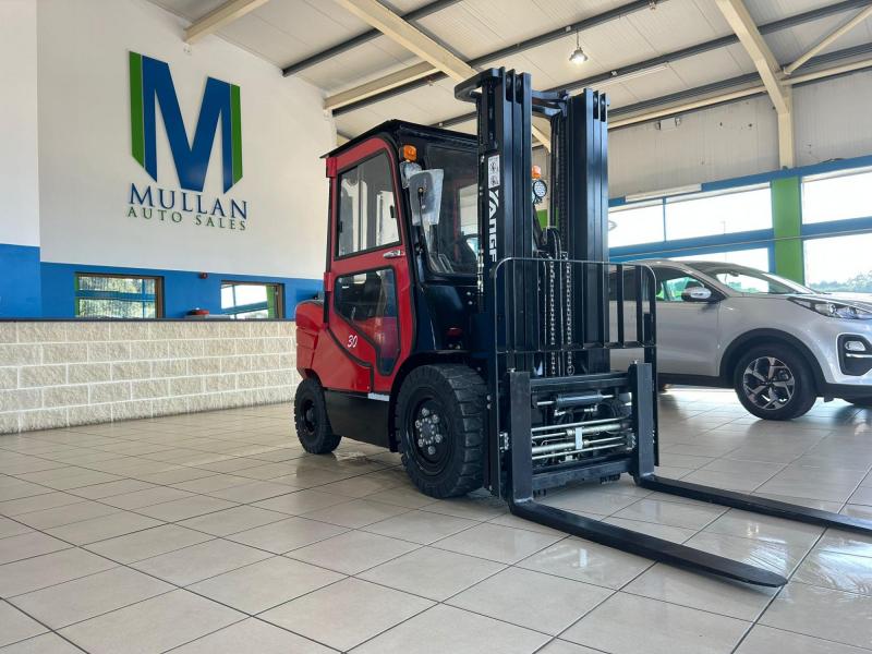 YangFT 3 Tonne ( 3 Mast ) Forklift