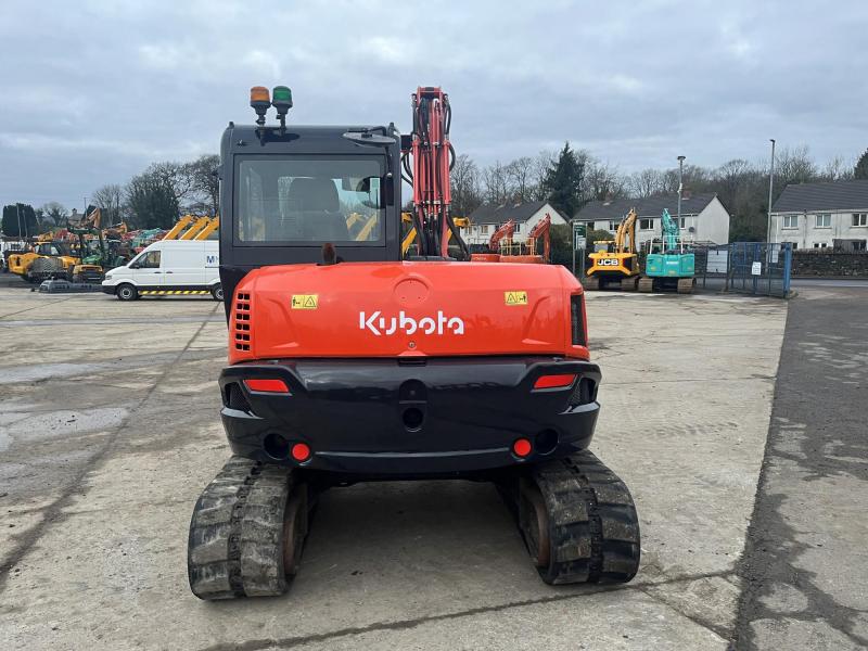 Kubota KX080-4