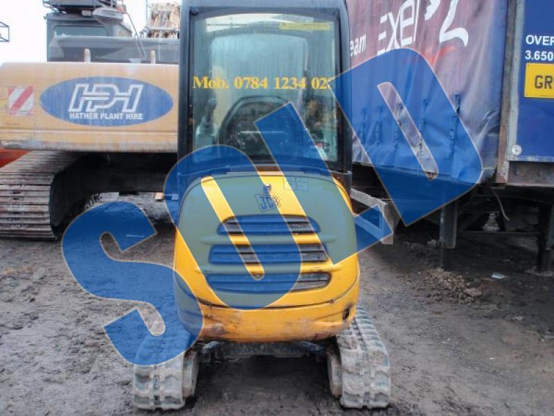 JCB 8020